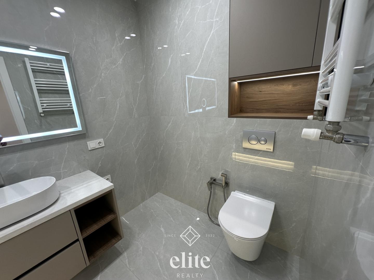 elite realty image