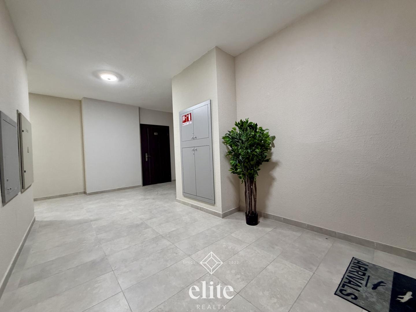 elite realty image