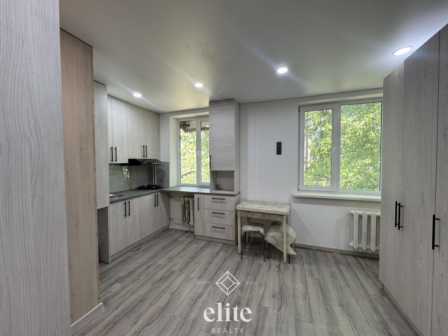 elite realty image