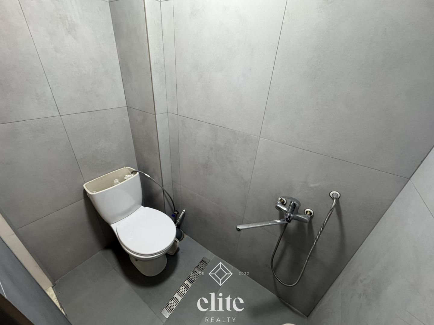 elite realty image