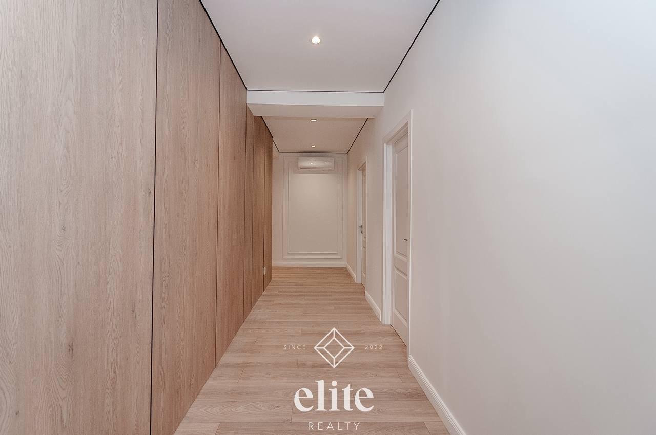 elite realty image