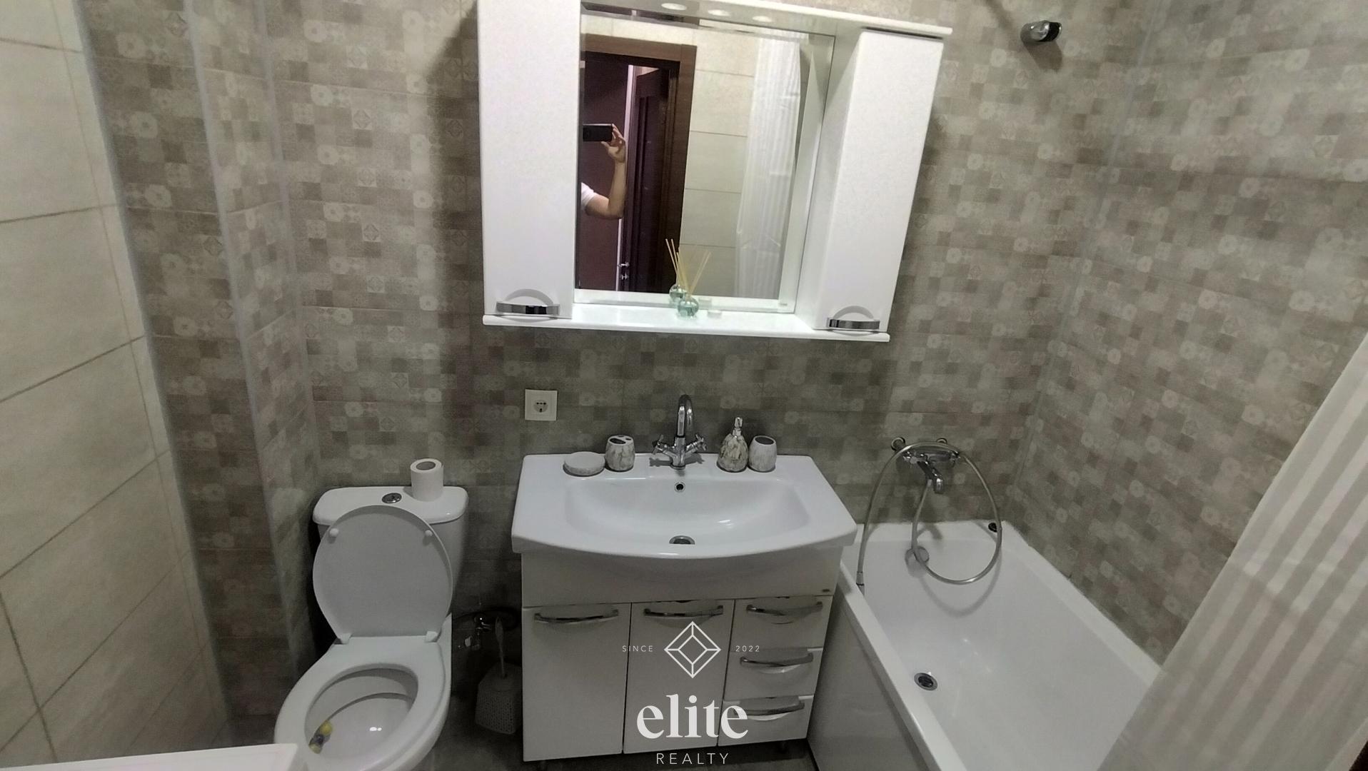 elite realty image