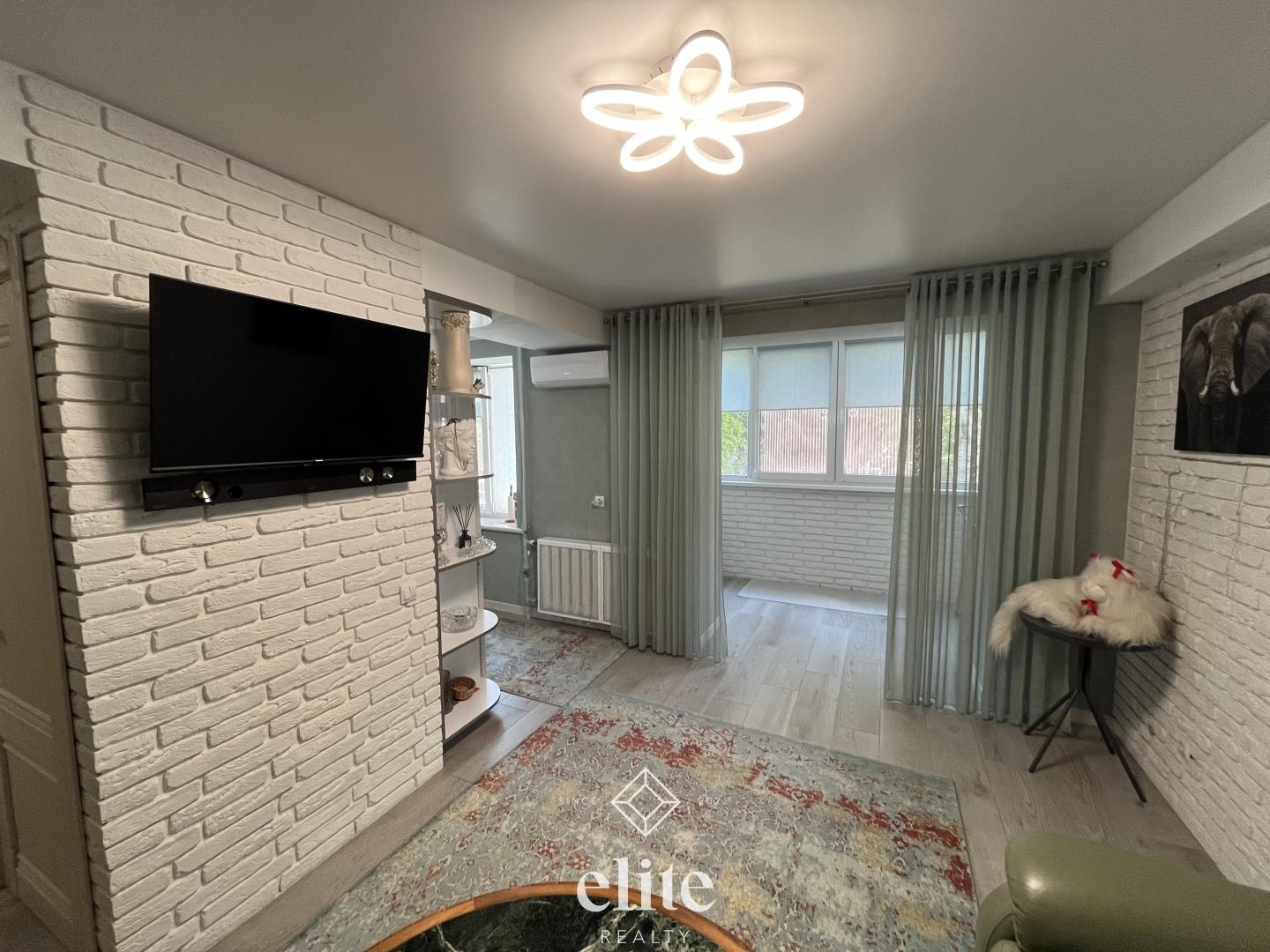 elite realty image