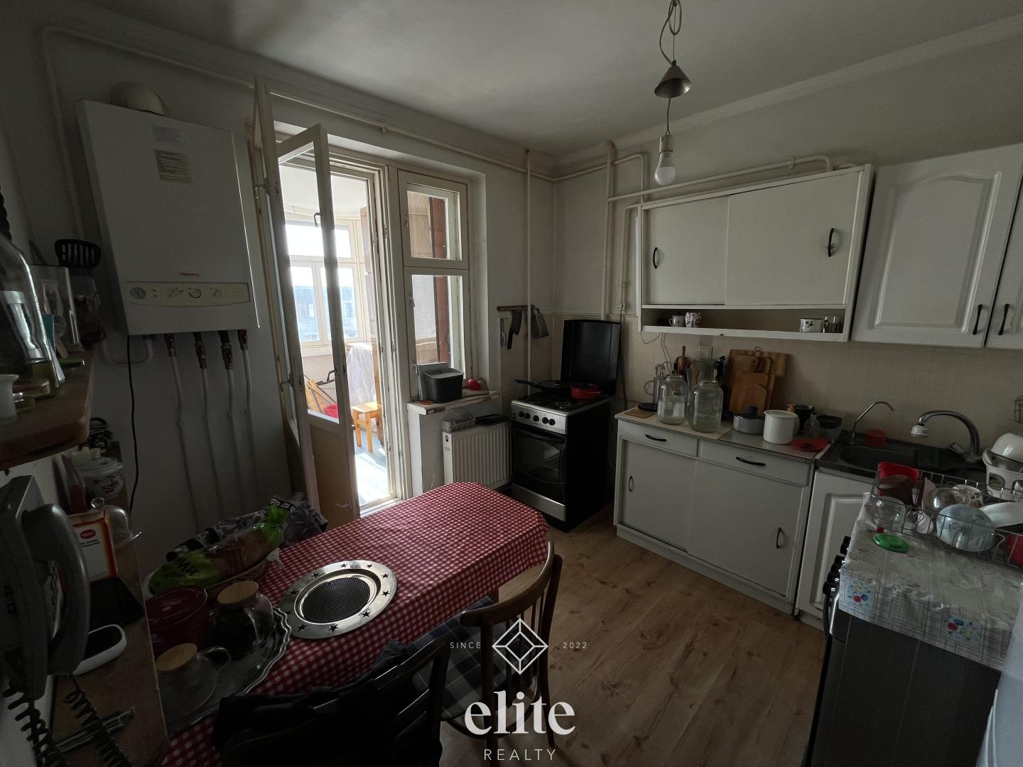 elite realty image