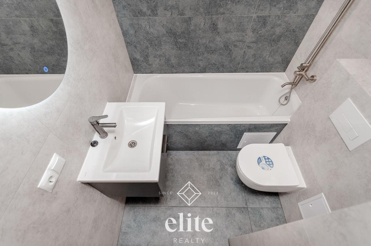 elite realty image