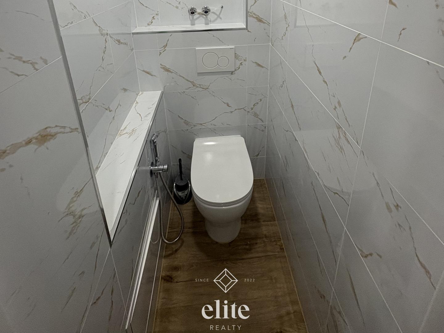 elite realty image