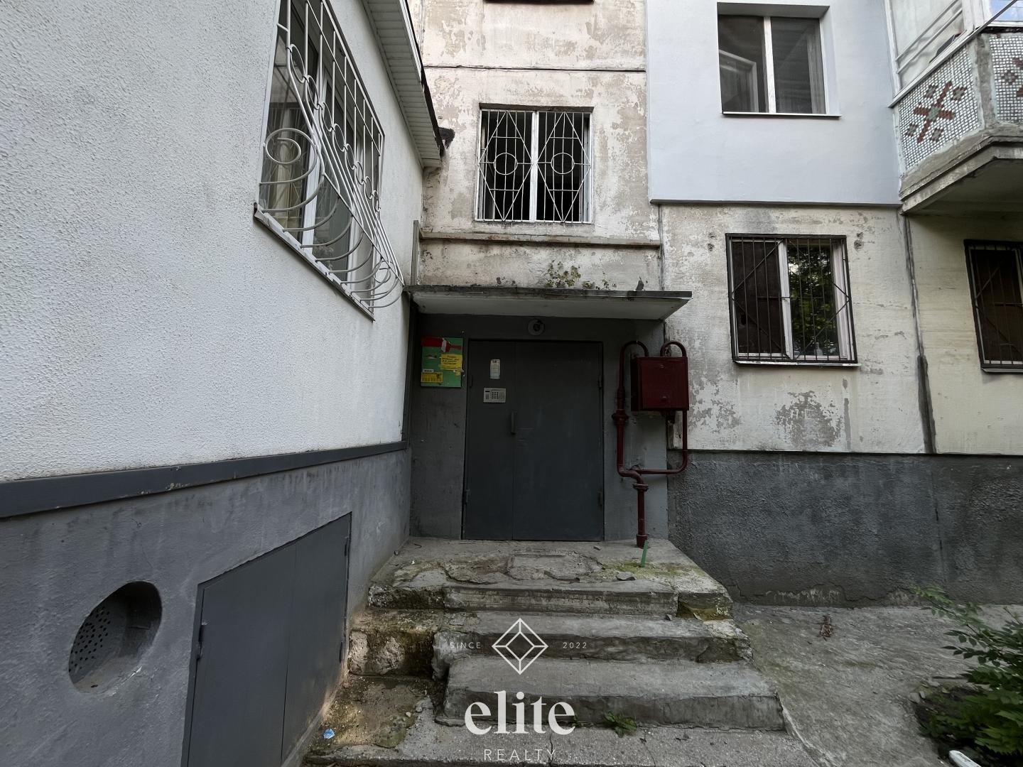 elite realty image