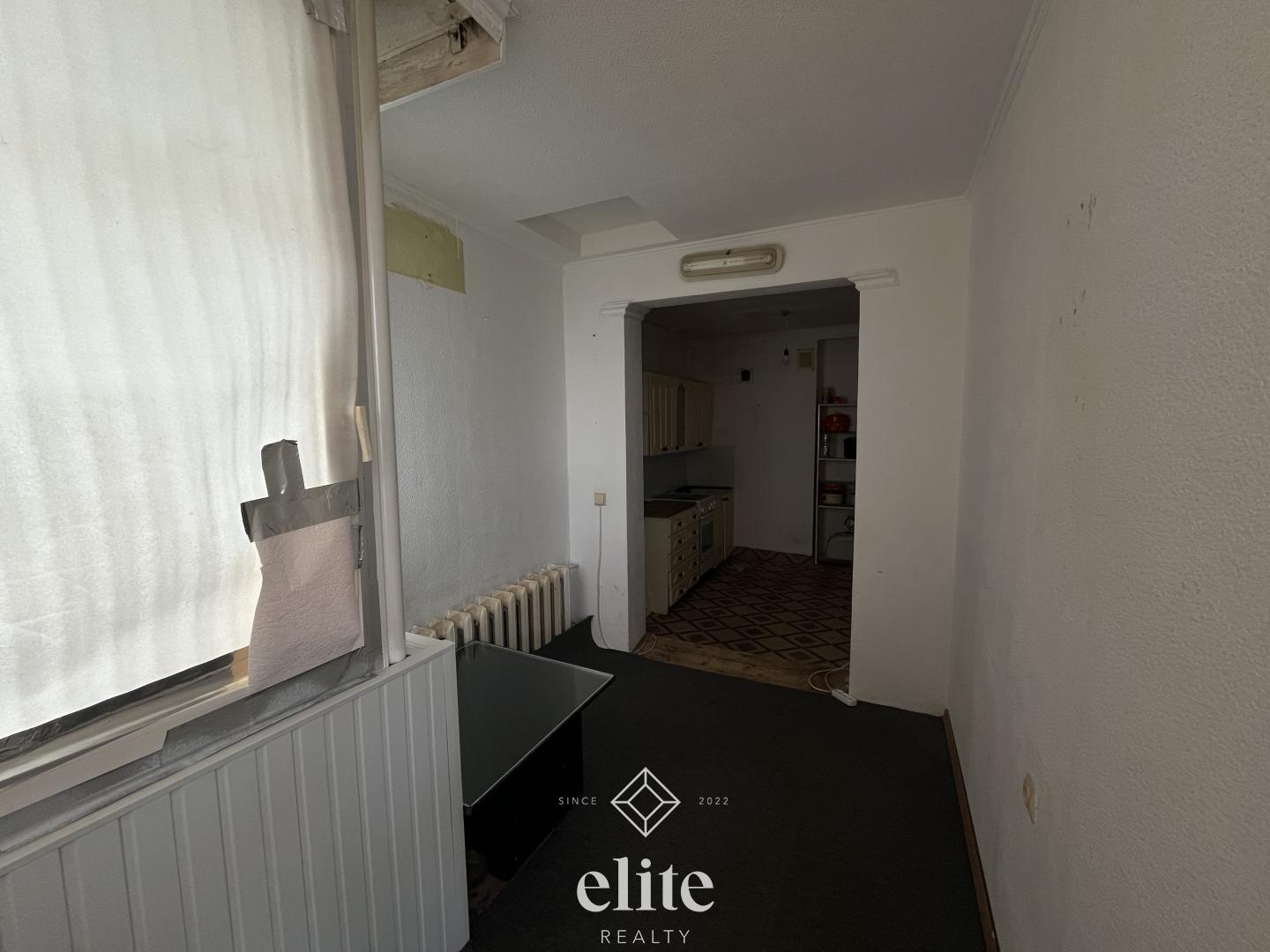 elite realty image