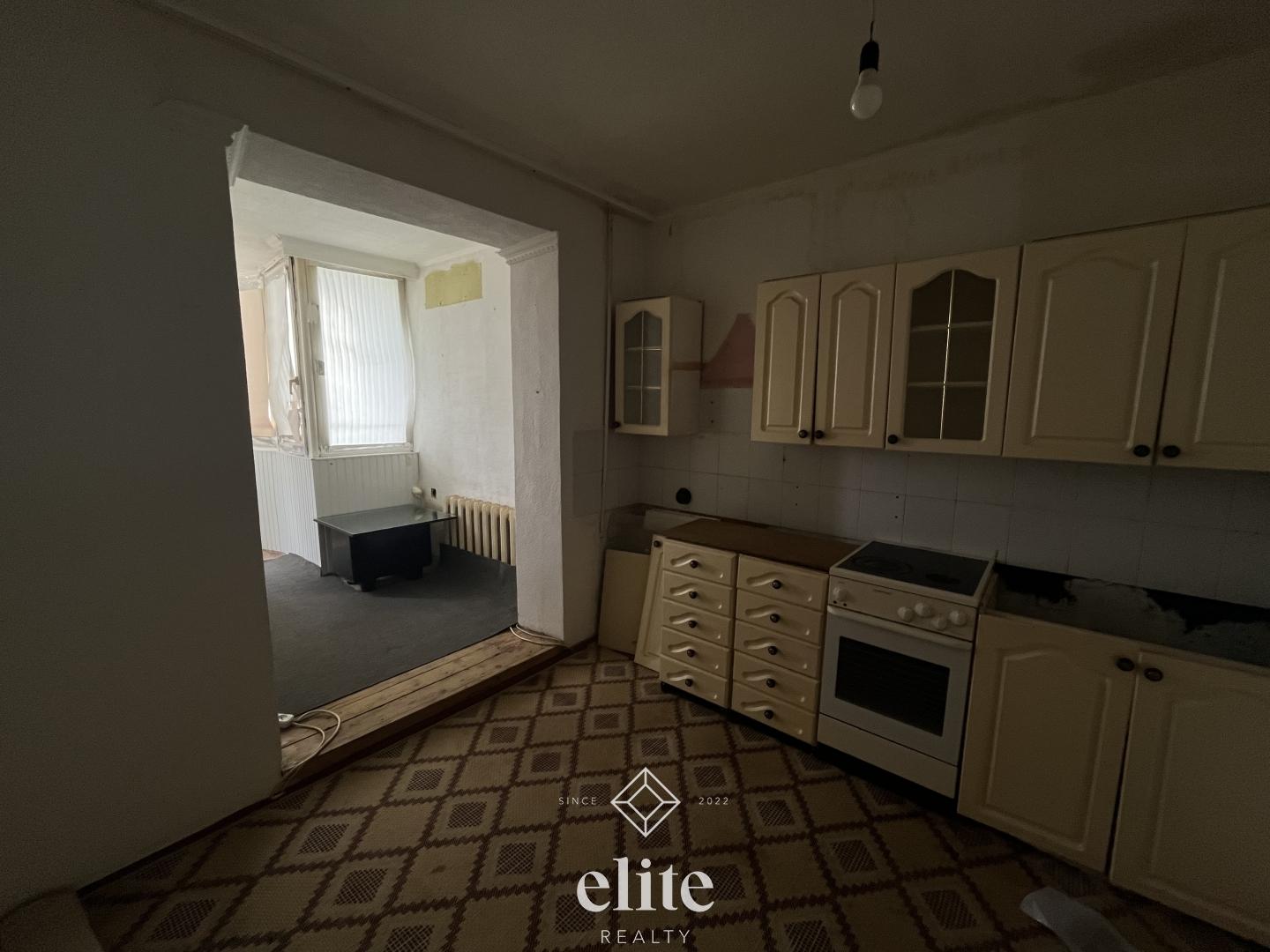elite realty image