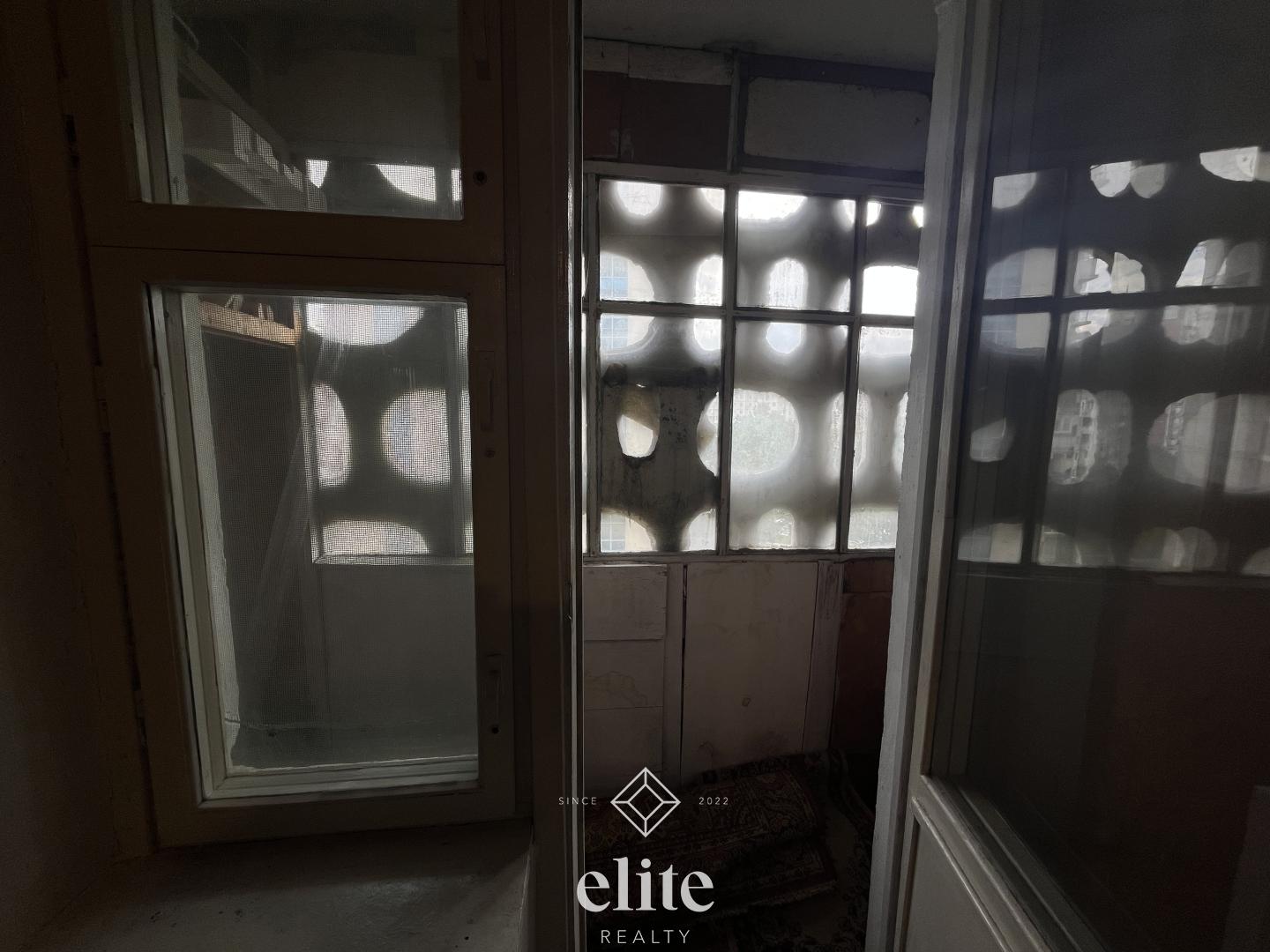 elite realty image