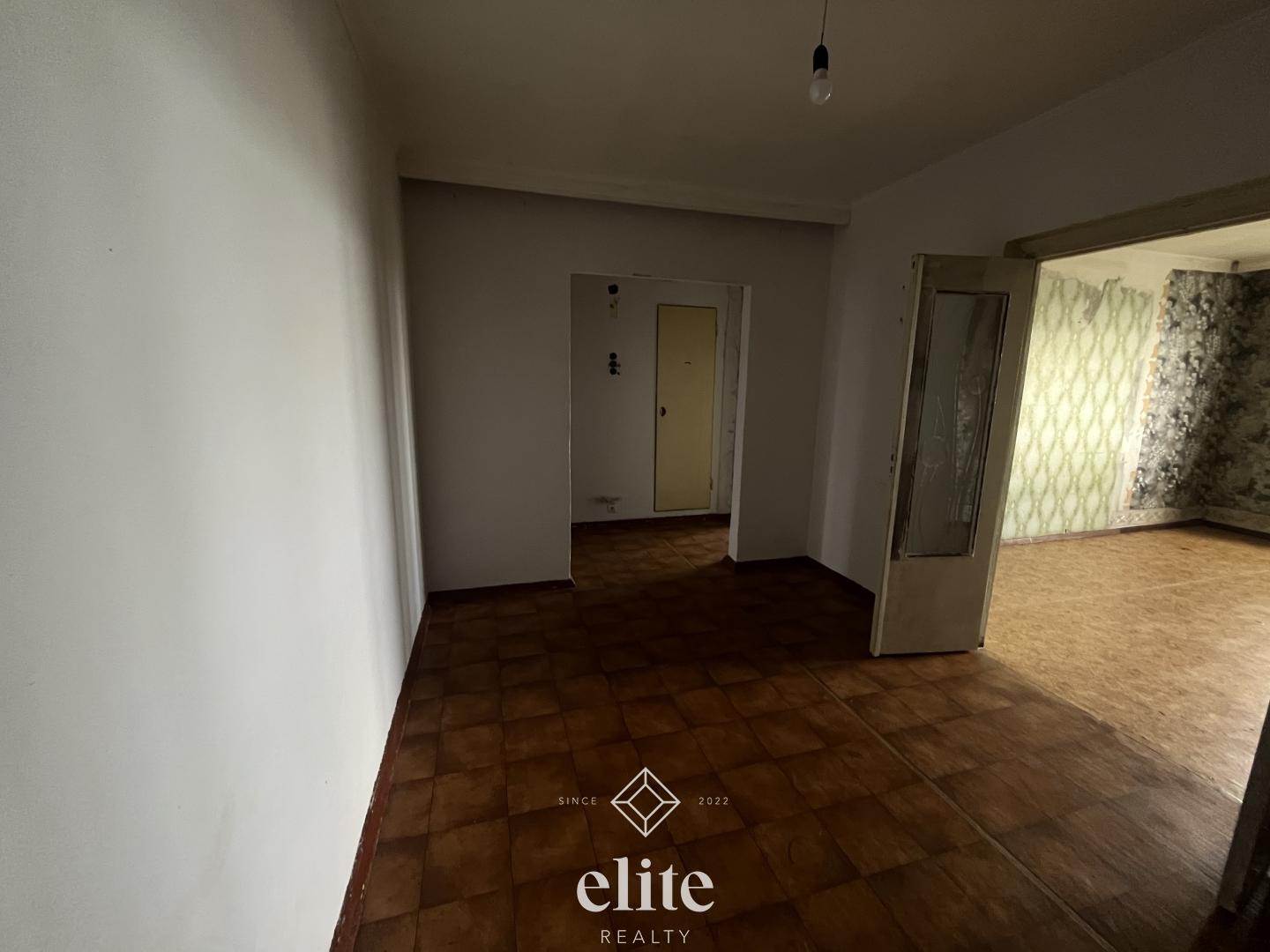 elite realty image