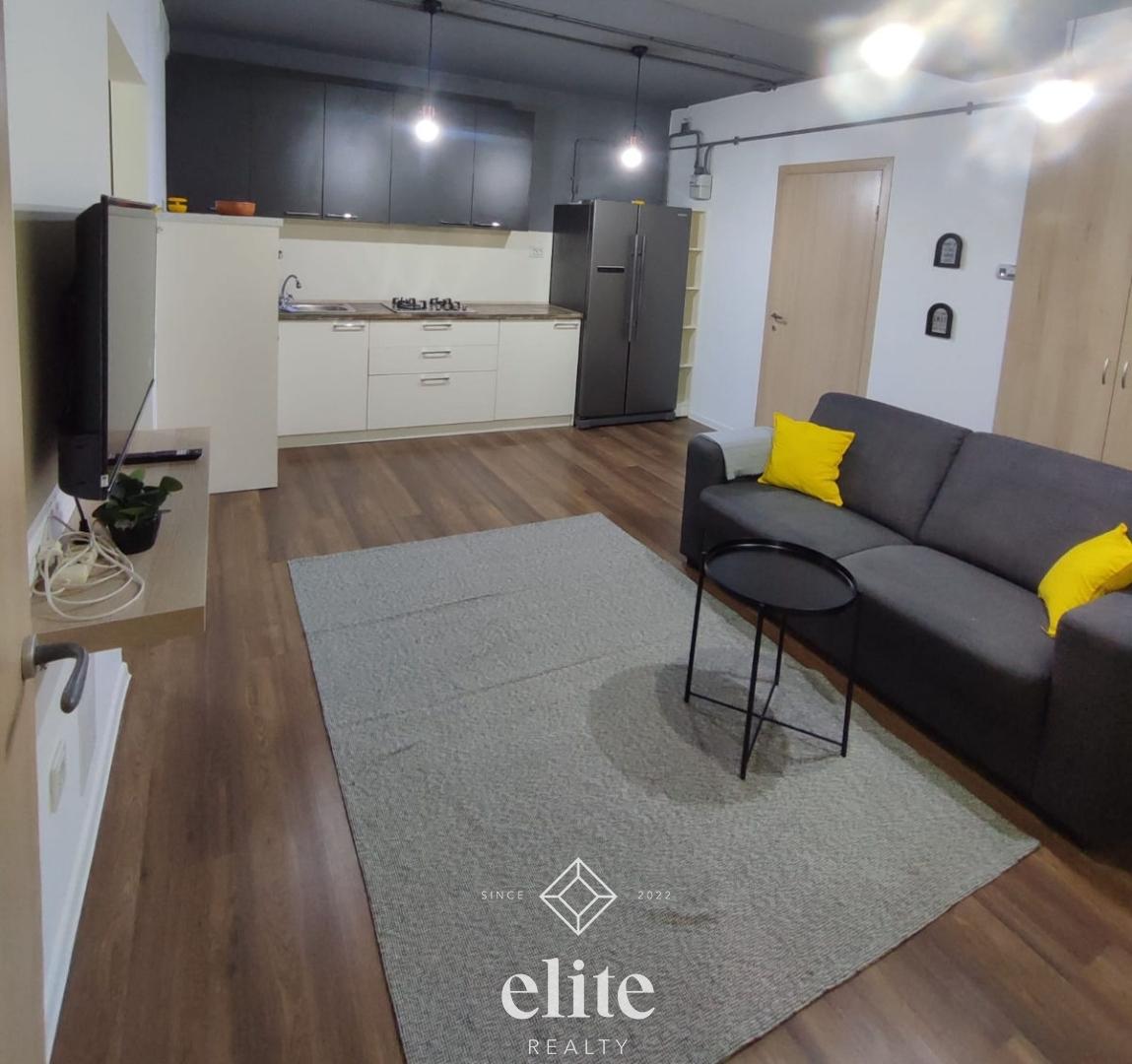 elite realty image
