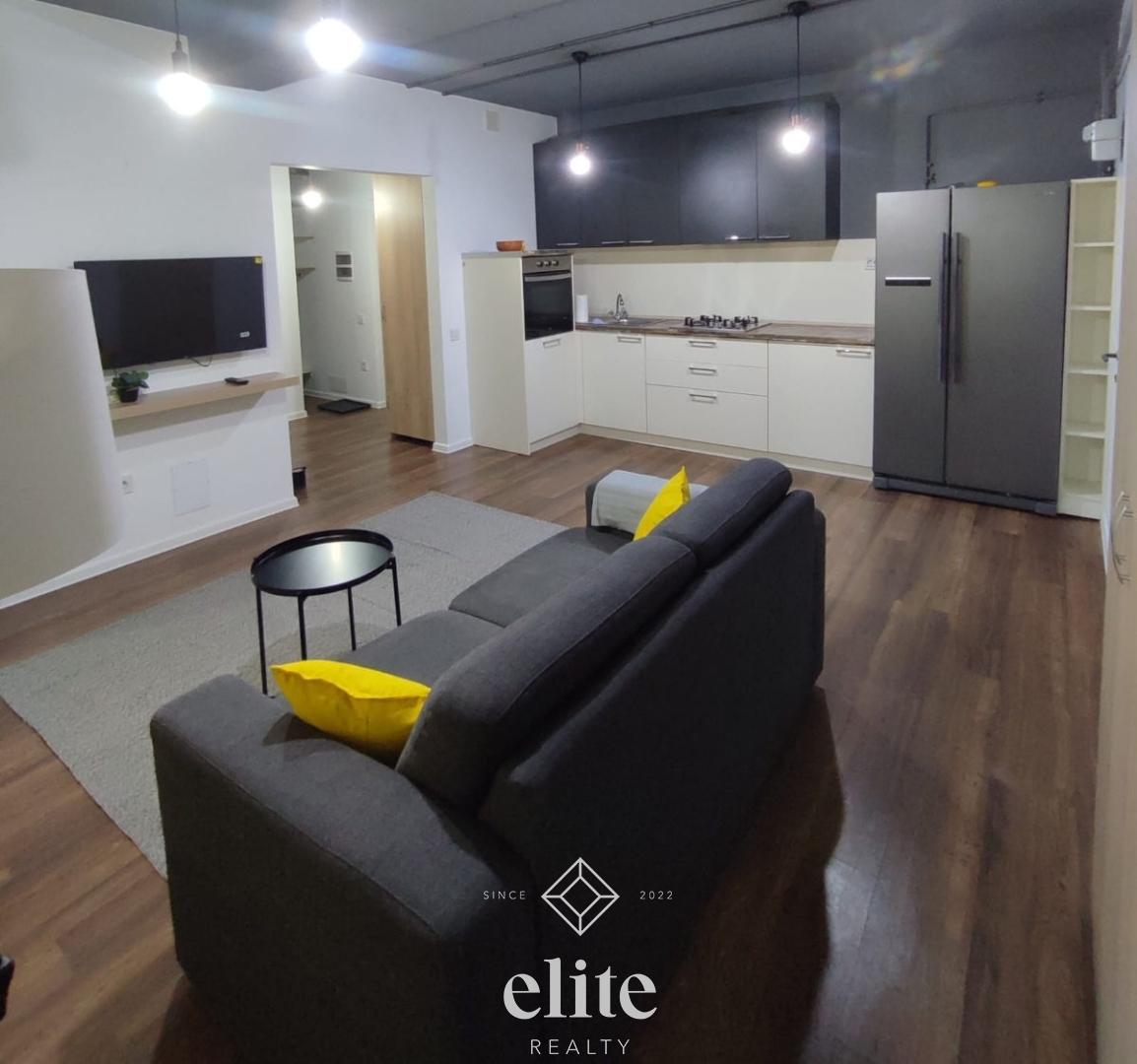 elite realty image