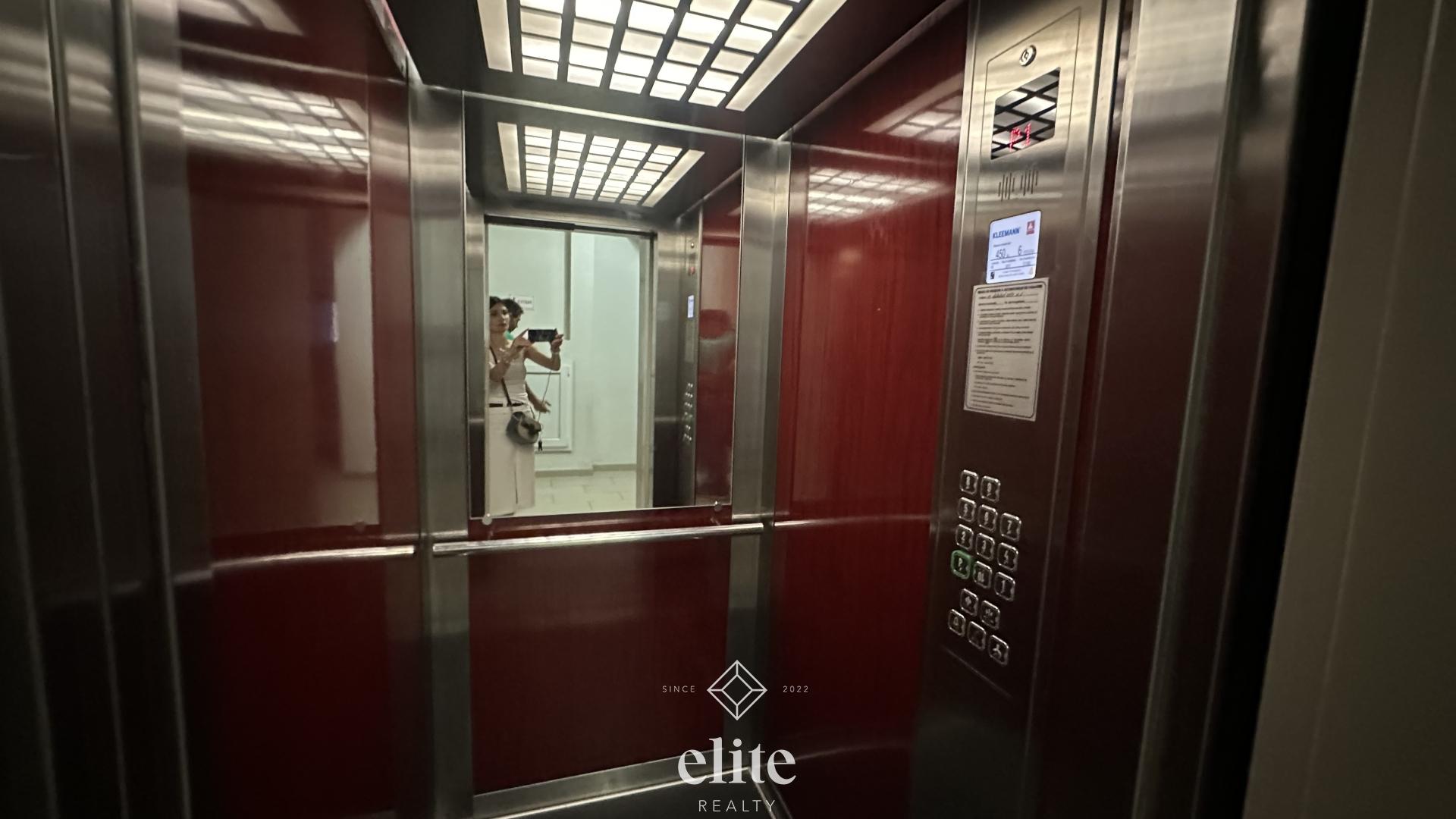 elite realty image