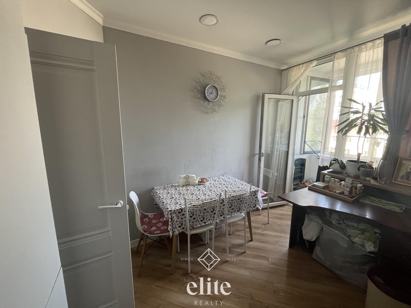 elite realty image