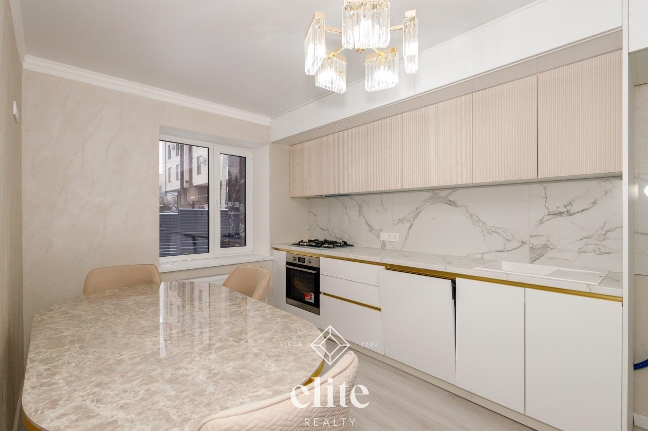elite realty image