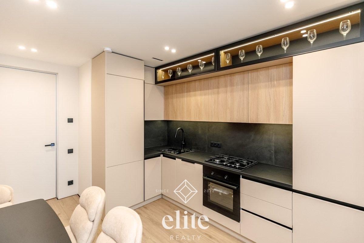 elite realty image